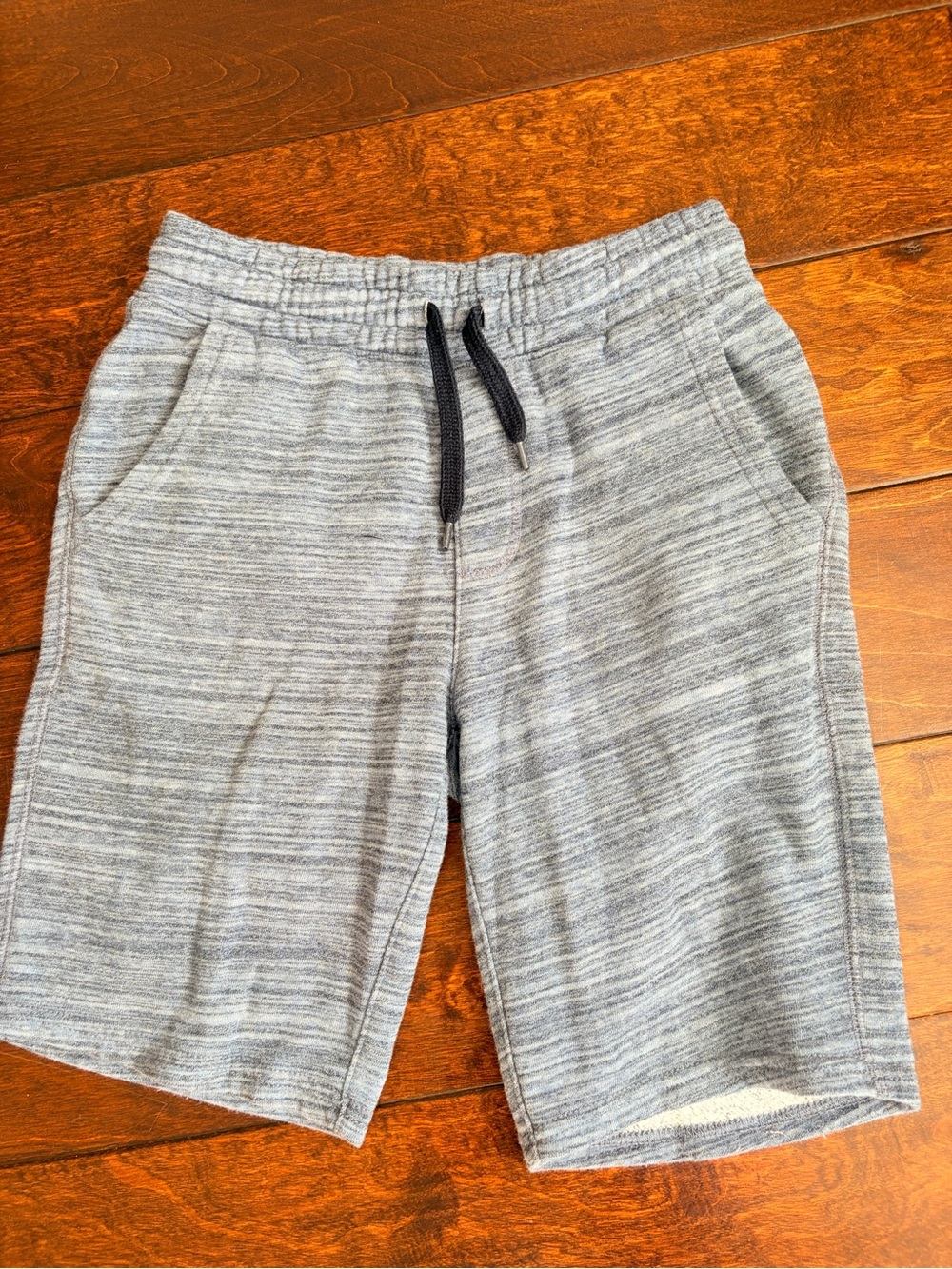 Old Navy Men's Light Heather Gray Athletic Pull-On Shorts with Black Drawstring